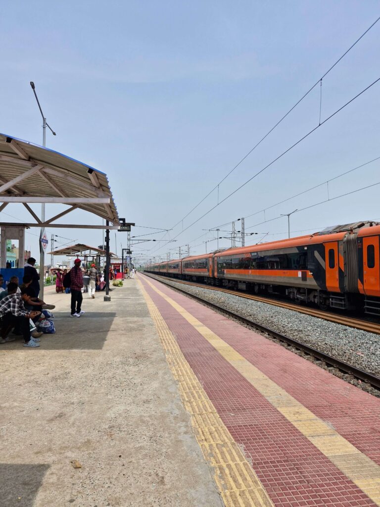 rail-travel-3